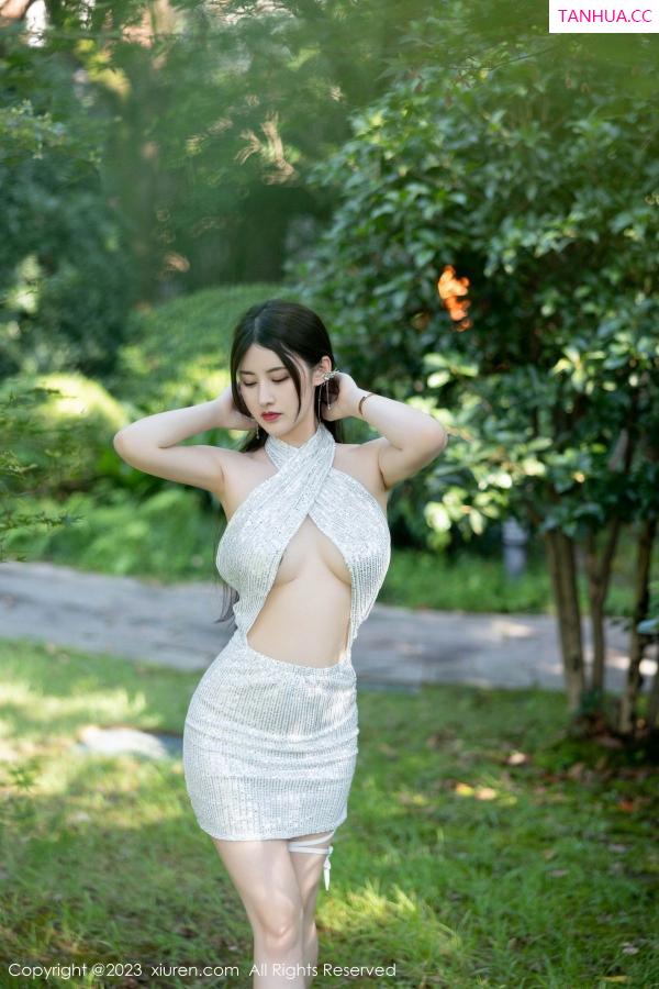 陈诗诗 诗诗 [XiuRen]高清写真图 2023.09.26 No.7441 诗诗kiki 美腿丰腴第12张图片